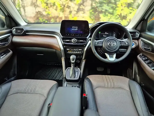 Used Toyota Urban Cruiser Hyryder V Hybrid [2023-2025] in Delhi