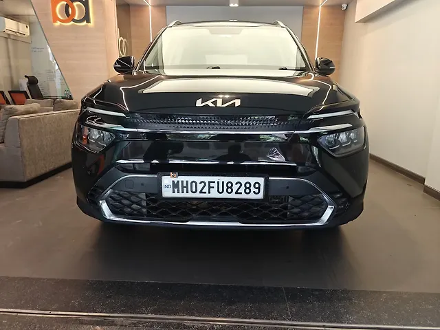 Used 2022 Kia Carens in Mumbai
