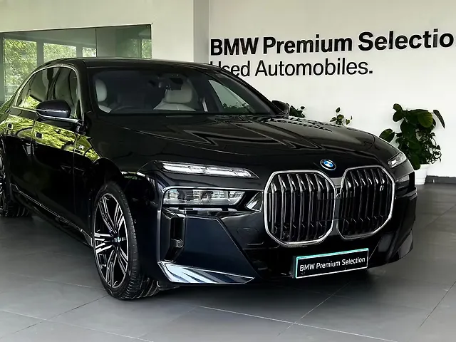 Used 2025 BMW i7 in Delhi