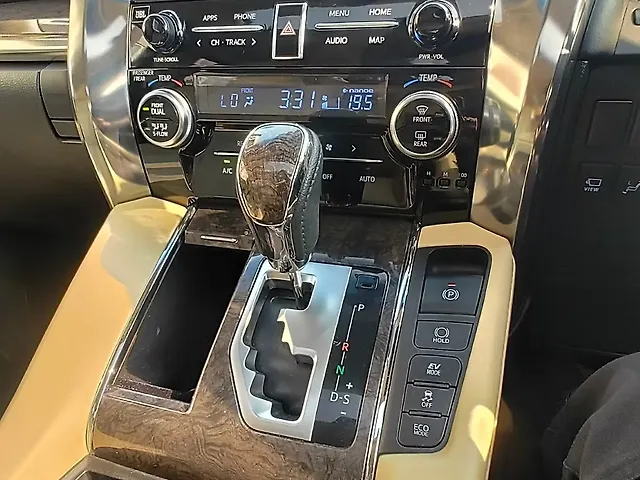 Used Toyota Vellfire [2020-2023] Hybrid in Raipur
