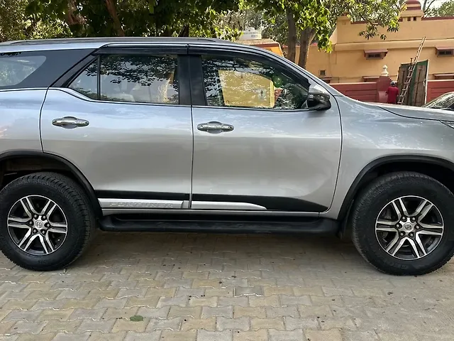 Used Toyota Fortuner [2016-2021] 2.8 4x2 AT [2016-2020] in Delhi