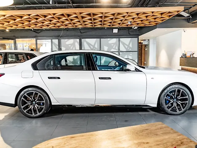 Used BMW 7 Series 740i M Sport in Delhi