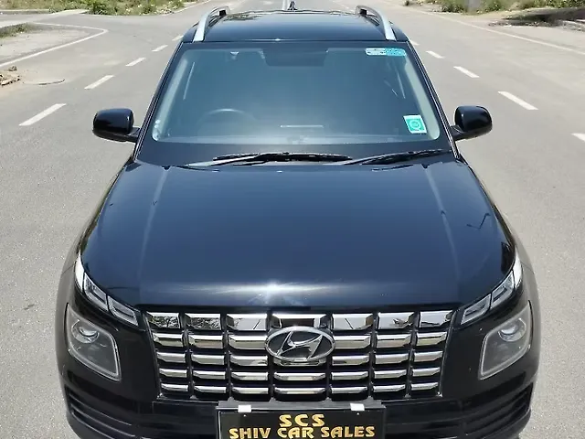 Used 2025 Hyundai Venue in Delhi Used 2025 Hyundai Venue in Delhi