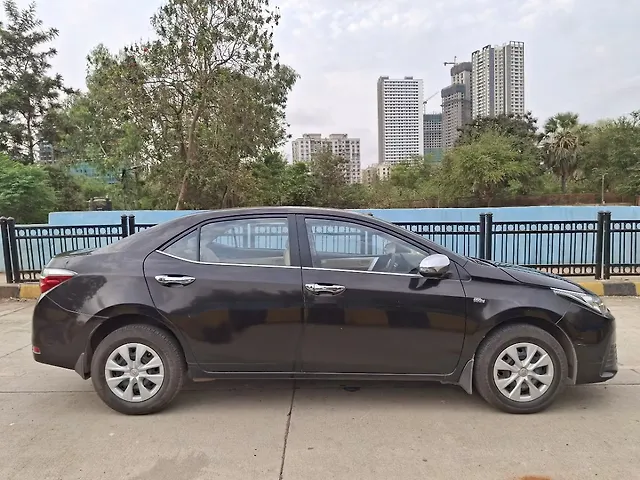 Used Toyota Corolla Altis G Petrol in Mumbai