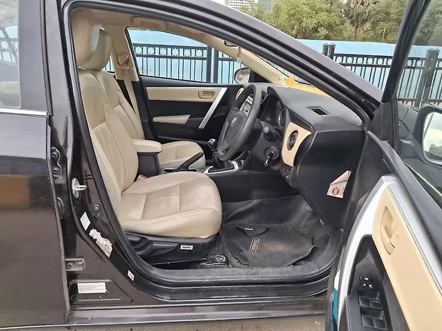 Used Toyota Corolla Altis G Petrol in Mumbai