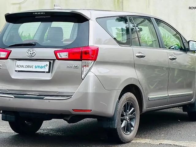 Used Toyota Innova Crysta [2016-2020] 2.4 V Diesel in Kochi