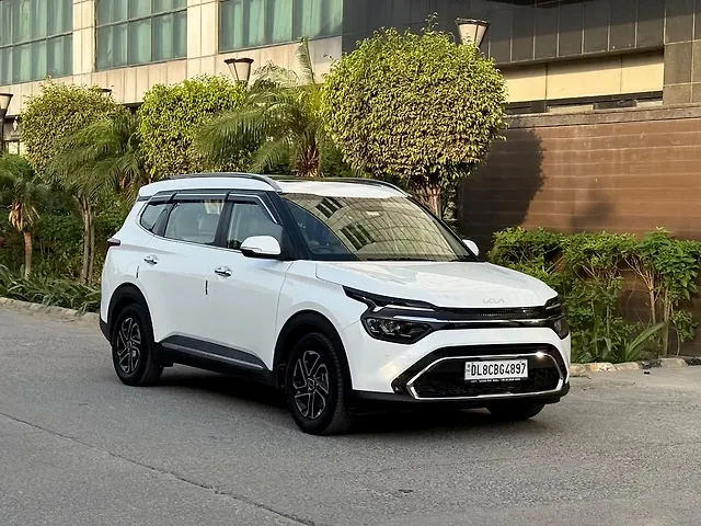 Used 2023 Kia Carens in Delhi