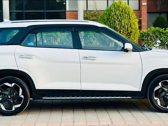 Used Hyundai Alcazar [2021-2023] Signature (O) 6 STR 1.5 Diesel AT in Ahmedabad