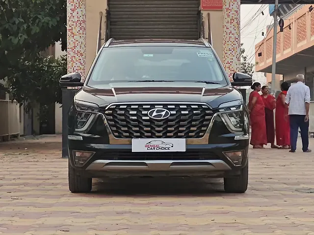 Used 2023 Hyundai Alcazar in Kolkata