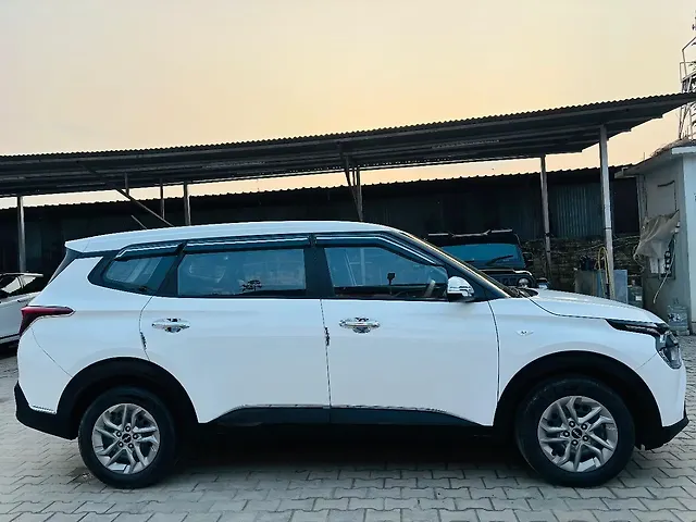 Used Kia Carens [2022-2023] Premium 1.4 Petrol 7 STR in Guwahati