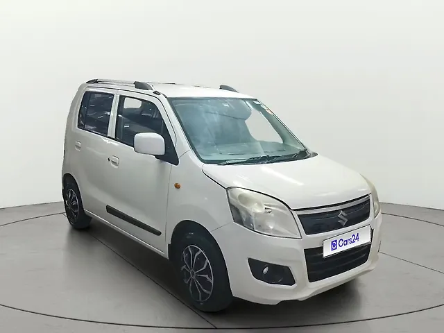 Used 2015 Maruti Suzuki Wagon R in Surat