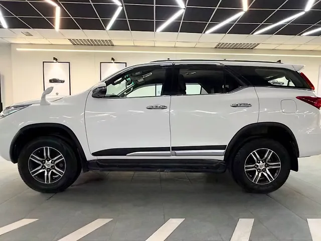 Used Toyota Fortuner [2016-2021] 2.8 4x2 AT [2016-2020] in Delhi