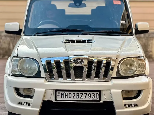 Used 2011 Mahindra Scorpio in Mumbai