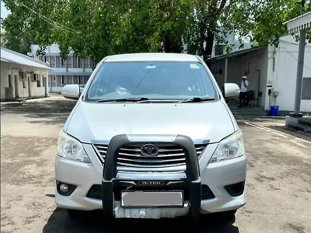 Used 2013 Toyota Innova in Nagpur