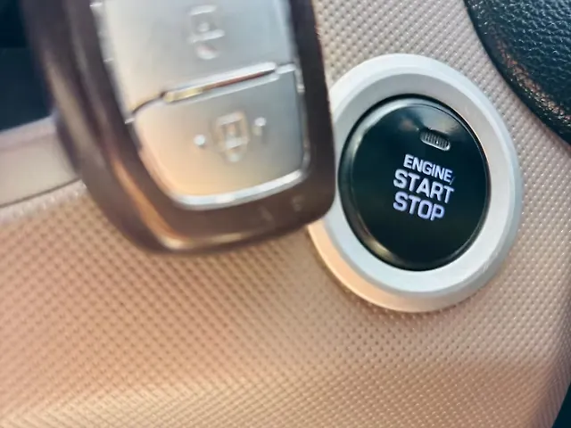 Used Hyundai Creta [2015-2017] 1.6 SX (O) in Ahmedabad