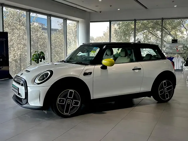 2023 Mini Cooper SE - Photo 3