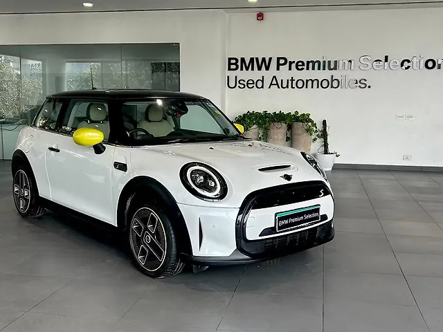 2023 Mini Cooper SE - Photo 2