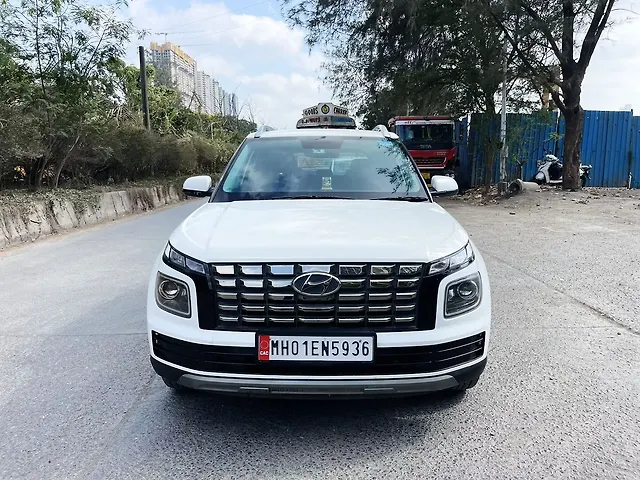 Used 2024 Hyundai Venue in Mumbai