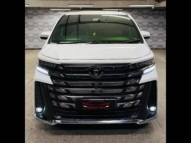 Used 2024 Toyota Vellfire in Mumbai