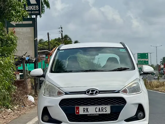 Used 2018 Hyundai Grand i10 in Valsad