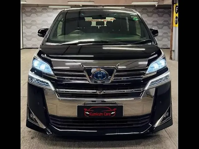 Used 2020 Toyota Vellfire in Mumbai