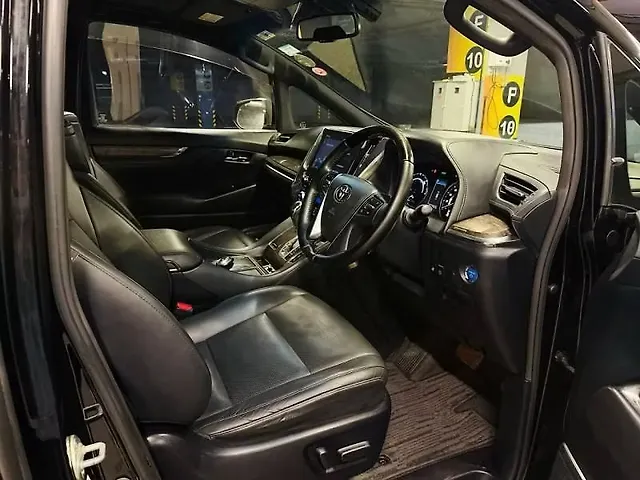 Used Toyota Vellfire [2020-2023] Hybrid in Mumbai