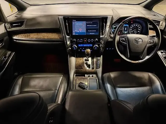 Used Toyota Vellfire [2020-2023] Hybrid in Mumbai
