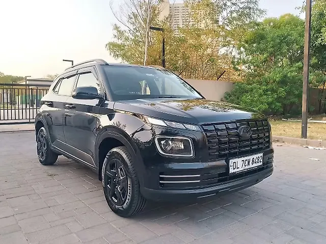 Used 2024 Hyundai Venue in Delhi Used 2024 Hyundai Venue in Delhi