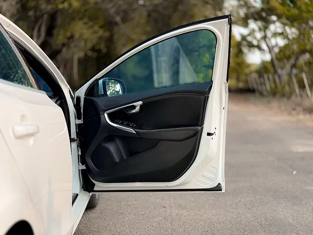 Used Volvo V40 [2015-2016] D3 Kinetic in Malappuram