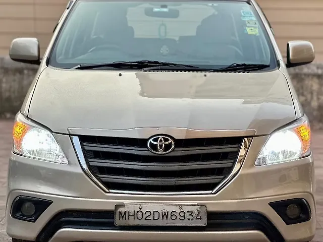 Used 2015 Toyota Innova in Mumbai Used 2015 Toyota Innova in Mumbai