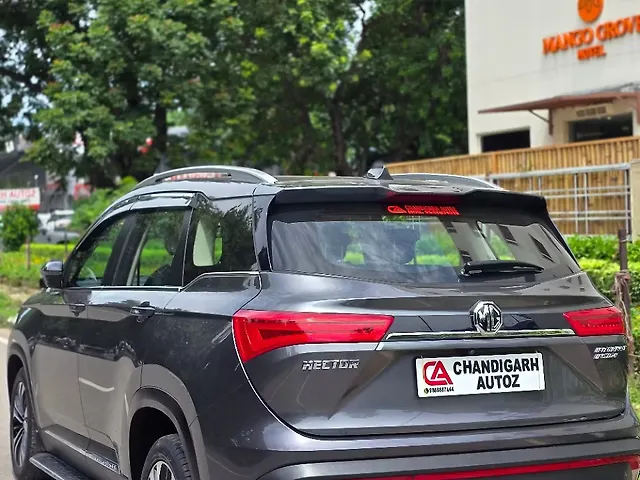 Used MG Hector [2021-2023] Sharp 2.0 Diesel Turbo MT Dual Tone in Chandigarh