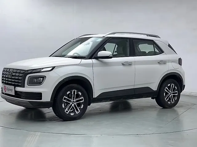 Used 2023 Hyundai Venue in Delhi Used 2023 Hyundai Venue in Delhi