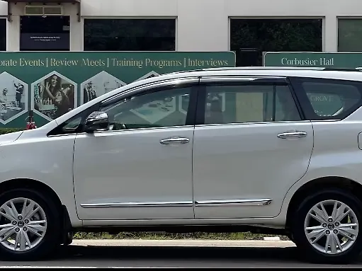 Used Toyota Innova Crysta [2016-2020] 2.8 ZX AT 7 STR [2016-2020] in Chandigarh