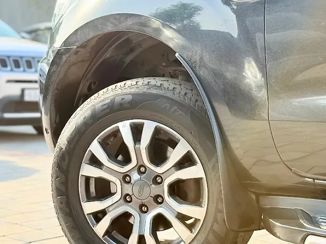 Used Ford Endeavour Titanium Plus 2.0 4x2 AT in Valsad Used Ford Endeavour Titanium Plus 2.0 4x2 AT in Valsad