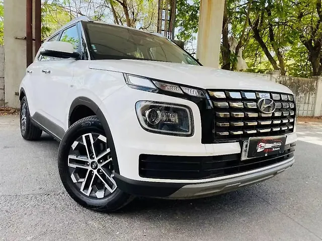 Used 2024 Hyundai Venue in Mumbai