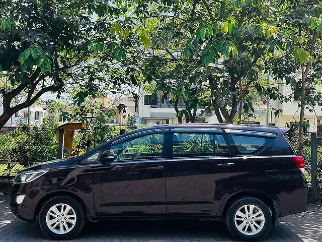 Used Toyota Innova Crysta [2016-2020] 2.4 G 8 STR in Valsad