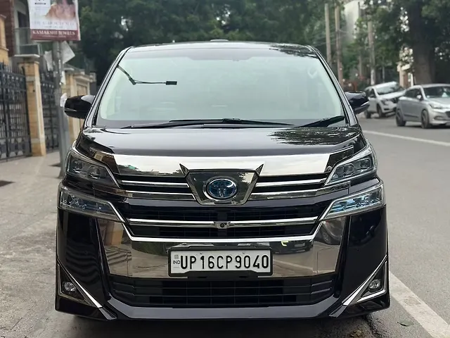 Used 2020 Toyota Vellfire in Delhi