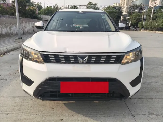 Used 2023 Mahindra XUV300 in Lucknow Used 2023 Mahindra XUV300 in Lucknow