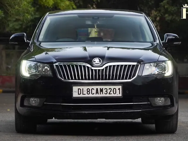 Used 2015 Skoda Superb in Delhi