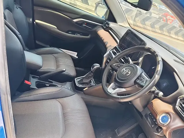 Used Toyota Urban Cruiser Hyryder V Hybrid [2023-2025] in Chennai