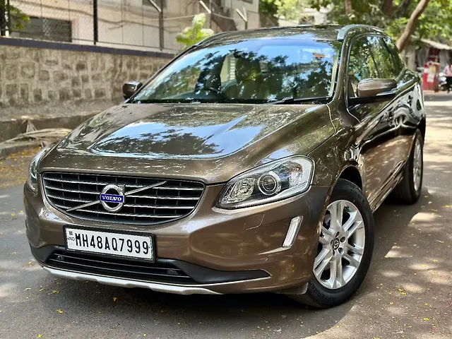 Used 2016 Volvo XC60 in Mumbai