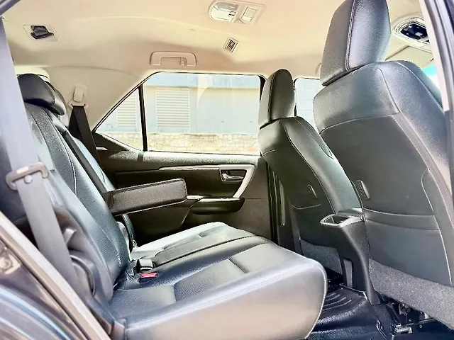 Used Toyota Fortuner 4X4 AT 2.8 Diesel in Valsad
