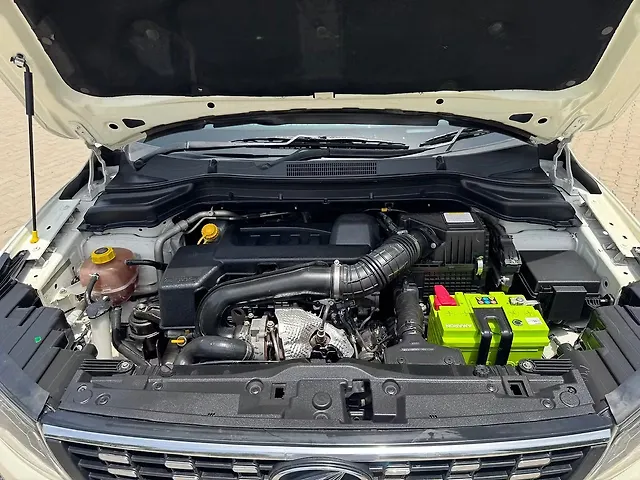 Used Mahindra XUV300 [2019-2024] W8 (O) 1.5 Diesel AMT in Mohali