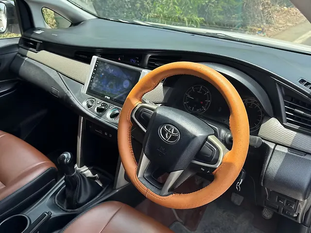 Used Toyota Innova Crysta [2016-2020] 2.4 G 7 STR [2016-2017] in Valsad