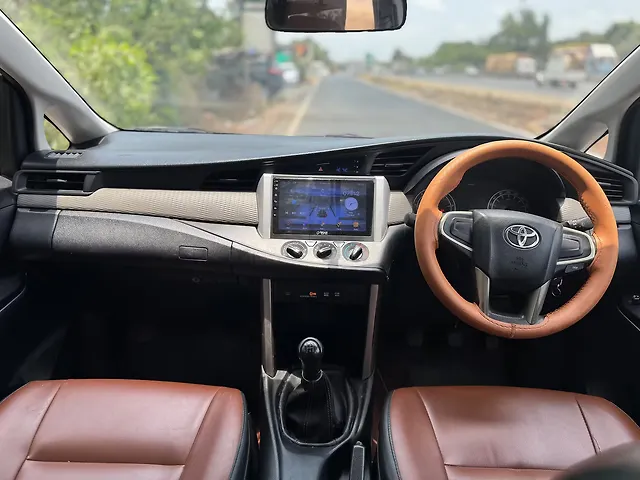 Used Toyota Innova Crysta [2016-2020] 2.4 G 7 STR [2016-2017] in Valsad