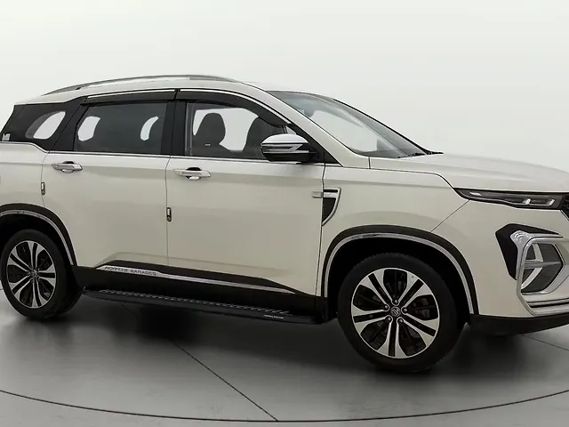Used 2022 MG Hector Plus in Delhi