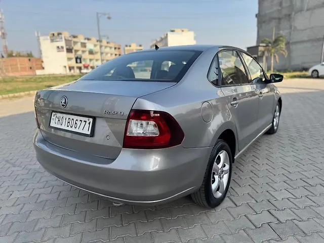 Used Skoda Rapid [2014-2015] 1.5 TDI CR Elegance AT in Mohali
