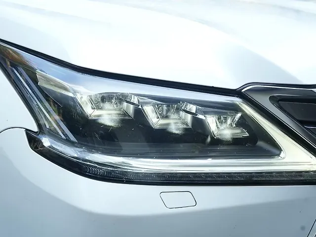 Used Lexus LX 570 V8 AT in Pune Used Lexus LX 570 V8 AT in Pune