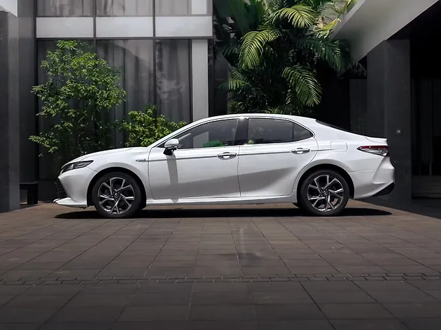Used Toyota Camry [2019-2022] Hybrid [2019-2020] in Malappuram