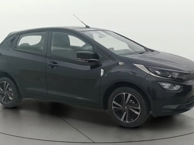 Used 2021 Tata Altroz in Bangalore
